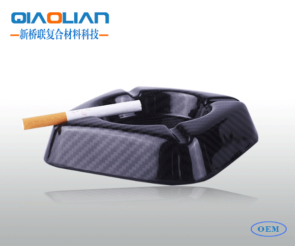 香蕉乱伦视频烟灰缸